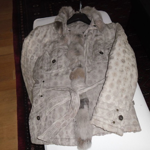 Italian jacket like new, warm with lining and real fur, size XL