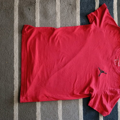 Jordan t-shirt μεταχειρισμένο, αυθεντικό, μέγεθος 146 cm, μαύρο και κόκκινο