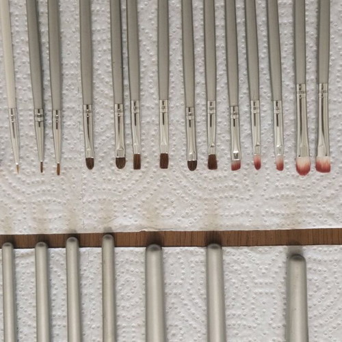 Makeup brushes used, set of 40 pieces with cleaner and accessories gift