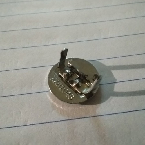 Skoda small pin like new