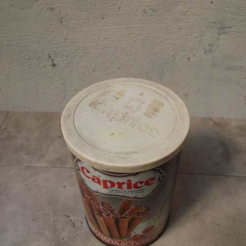 Vintage Caprice Papadopoulou collectible tin 1987 used