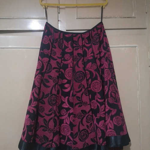 Per Una jacquard floral midi skirt like new, size 12 UK