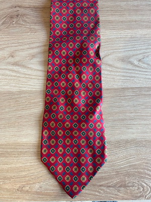 Tie in excellent condition