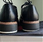  Δερμάτινα παπούτσια τύπου Oxford