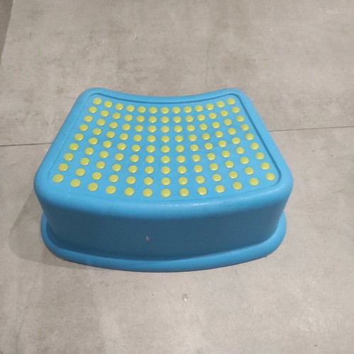 Stool auxiliary like new
