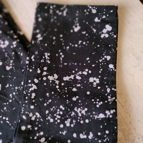 Levi's black jeans with splatter effect like new