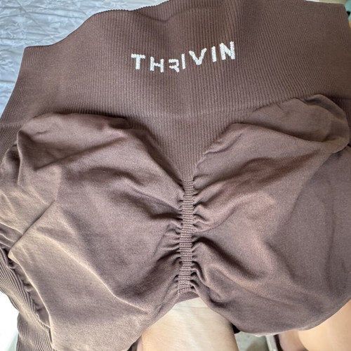 Thrivin Elevate Sculpting Mid Waist Scrunch Leggings, brown, size S