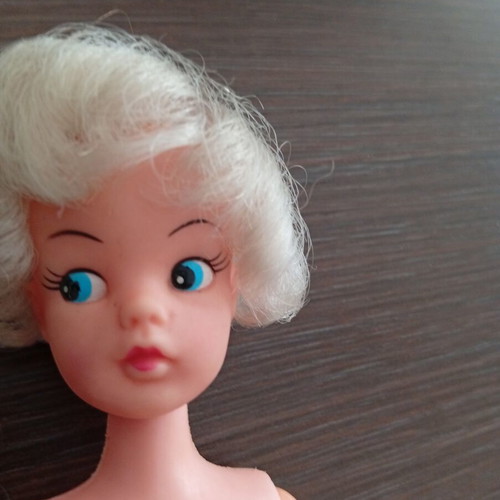 Sindy Pedigree doll used, 1970s authentic made in Hong Kong