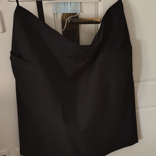 Winter skirt classic black new with pockets and lining