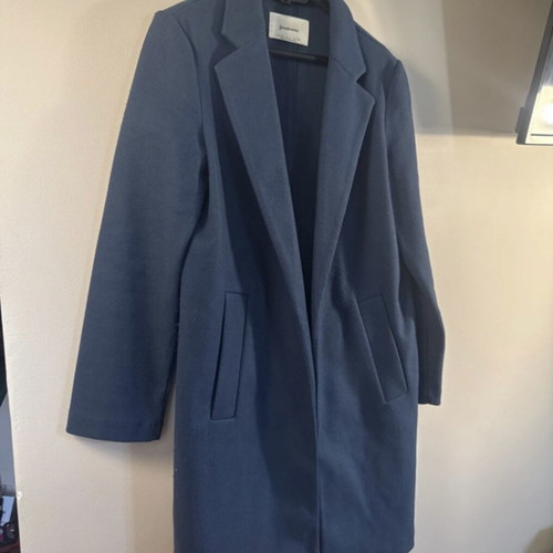 Stradivarius blue coat like new, seasonal size M