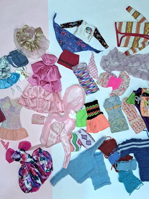 Barbie and Bibibo vintage clothes and accessories pack used