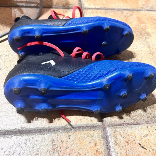 Adidas X football boots like new, size 38, blue with red laces