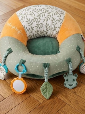 Sophie la Girafe Baby Activity Seat like new with Fisher-Price gift