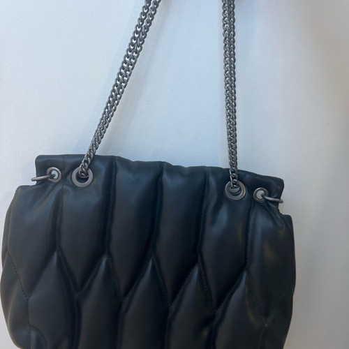 Zara shoulder bag with chain like new, black