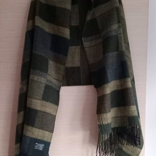 Italian scarf used in shades of green 190x75 cm