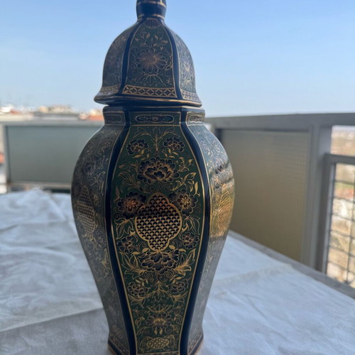 Gilded Chinese vintage container used