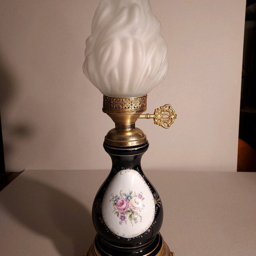 Limoges lamp antique bronze with hand-painted porcelain like new
