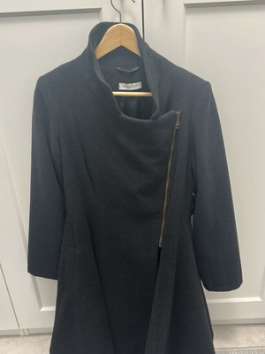 Princess Cut handmade coat like new, worn twice, size Small, black and gray