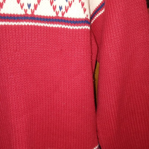 Vintage pullover like new, red with patterns, size M