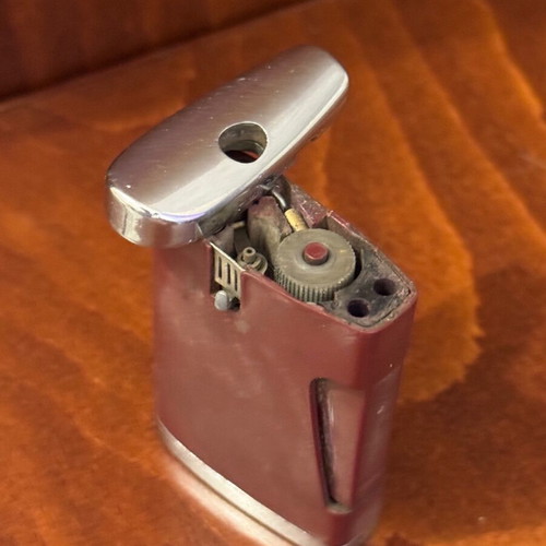 Ronson Varaflame Comet lighter used