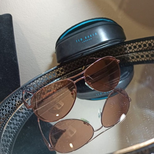 Ted Baker Aviator sunglasses like new, gold frame, mirror lens