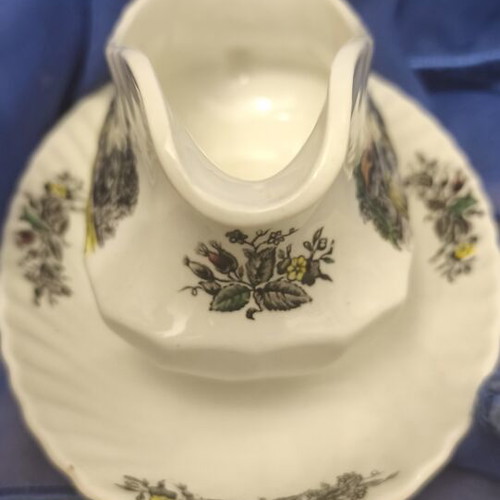 Vintage Yorkshire Staffordshire Ironstone Gravy Boat like new, made in England