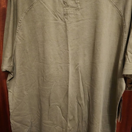 Men's short sleeve khaki t-shirt size L Realm & Empire new
