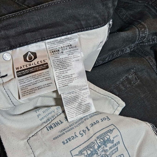 Levi's men's jeans, size M, black