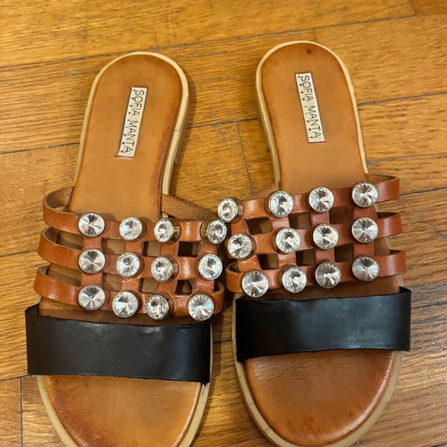 Sofia Manta sandals tan and black, size 38