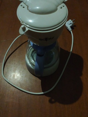 Coffee maker like new for coffee and tea