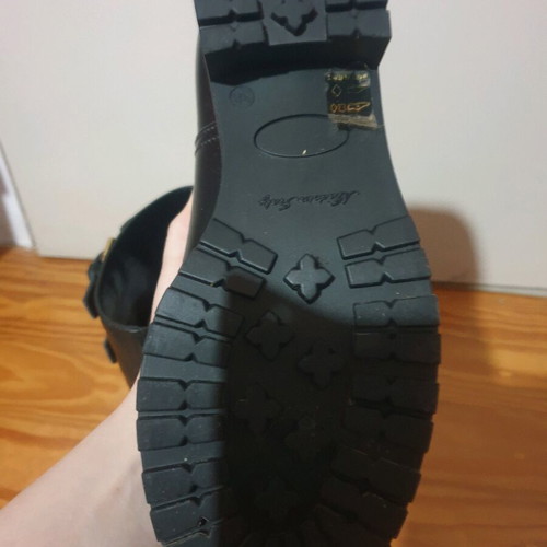 Feng Shoe black boots like new, leather and galoshes, size 38