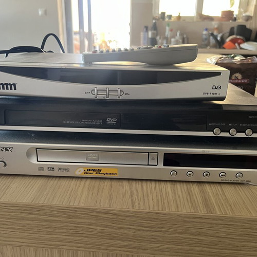 DVD and CD players set