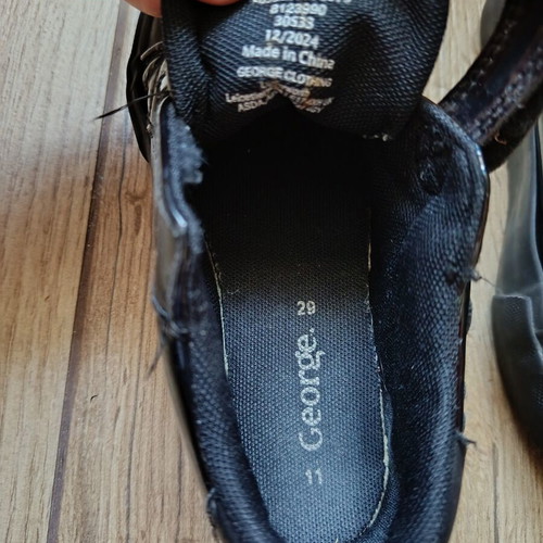 Rubber sneakers size 29 for girls like new, black