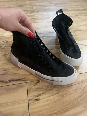 Diesel women's sneakers like new, size 39, black