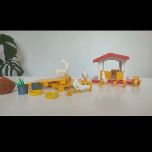 Playmobil chicken coop set used, from the 80s
