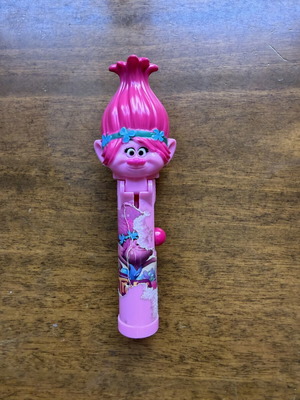 Pop up γλειφιτζούρι Trolls Poppy μεταχειρισμένο με σκισμένο αυτοκόλλητο
