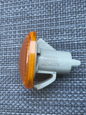 Side Indicator 4009491278 for Audi A3, A4, A8 and Skoda Fabia, Octavia, Superb like new