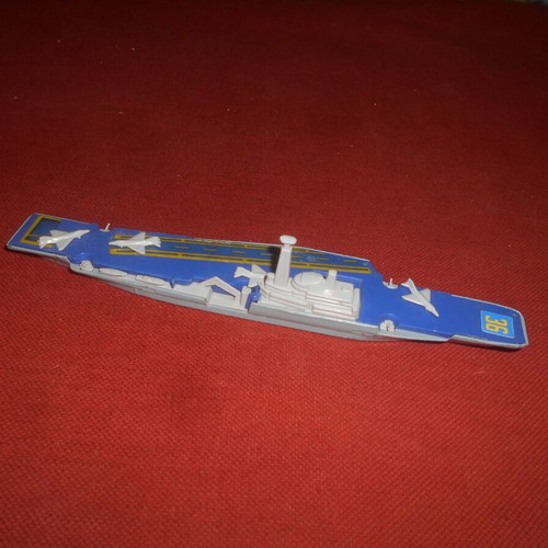 Matchbox Sea Kings K-304 Aircraft Carrier Lesney 1976