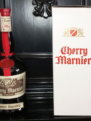 Συλλεκτικο λικερ Cherry Marnier 1968