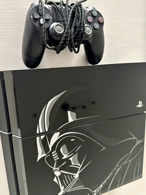 PlayStation 4 500GB Original Darth Vader Limited Edition console used