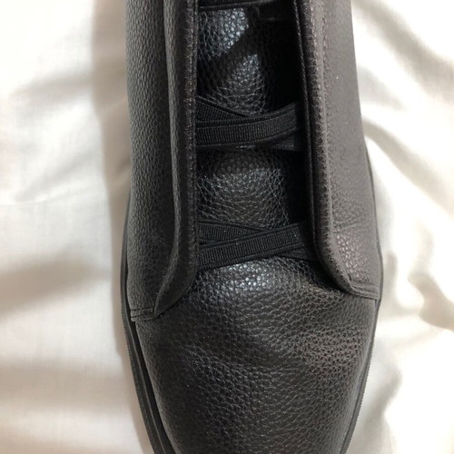 Slip-on men's shoes size 43 black like new, synthetic leather