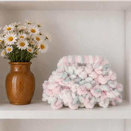 Handmade Puffy Pop Corn Bag like new, white and pink