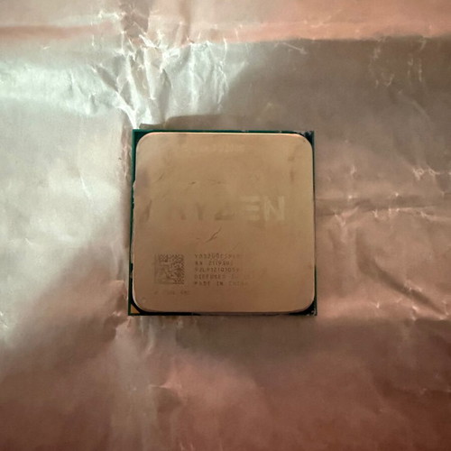 Ryzen 3 3200G CPU like new with stock cooler