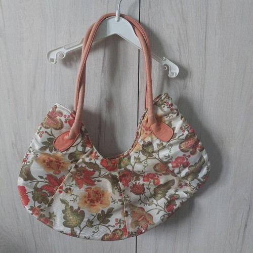 Handbag with flower pattern like new