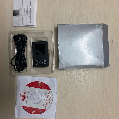 Pocket digital photo frame used, like new