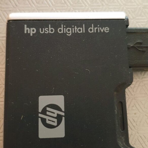HP USB unit like new, SD card reader