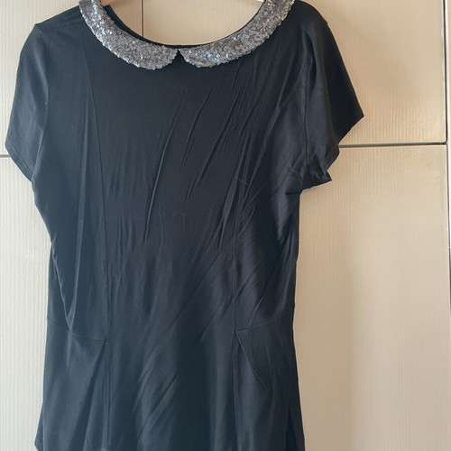 Blouse black with gray silver sequins like new