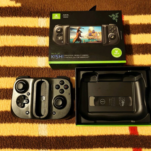 Razer Kishi Xbox Edition like new, Android mobile controller