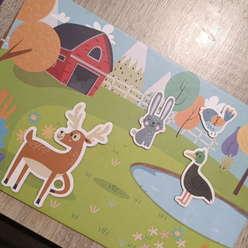 Children's magnets like new, 200+ pieces with animals, cars, letters, numbers