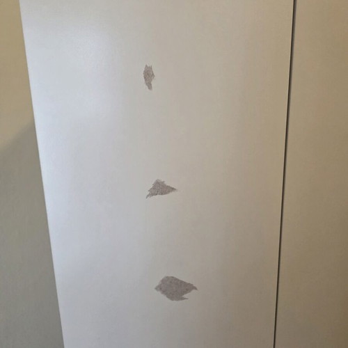 Wardrobe like new, three-door, 180x90x40 cm